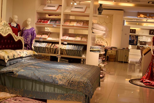 杭州丝绸服装名品店旅游景点图片