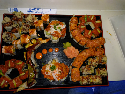 Fat Salmon Sushi