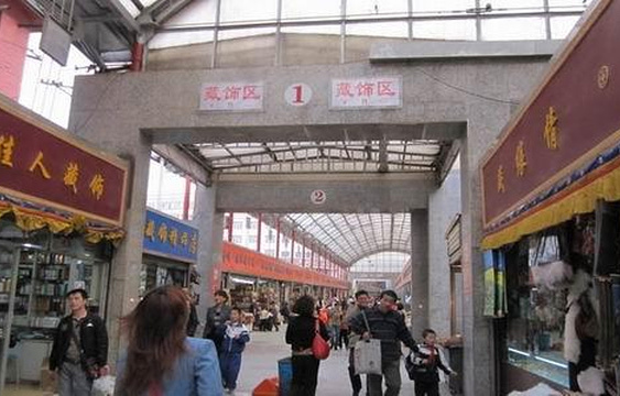 北京华联生活超市(胜利店)旅游景点图片