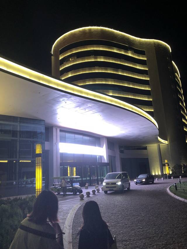 兴泰蓝海名都假日酒店天净沙中餐厅