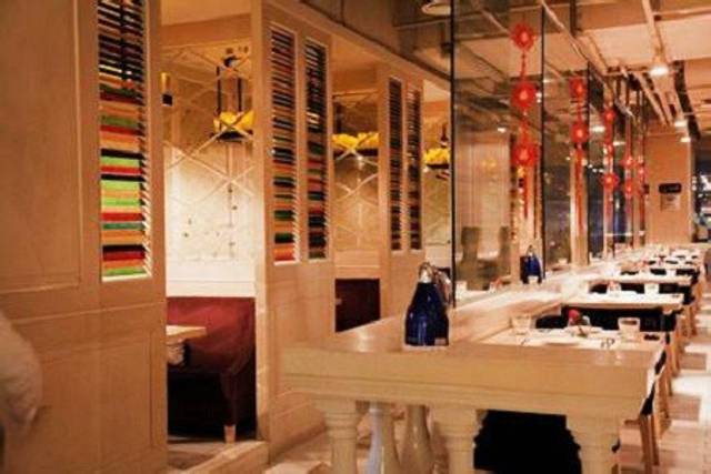 食间牛排(重庆路万达店)