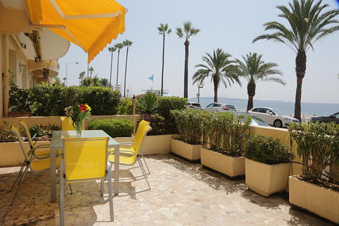 戛纳特拉瑟海滨及海景公寓(Cannes Terrace Beach Front & Sea View)