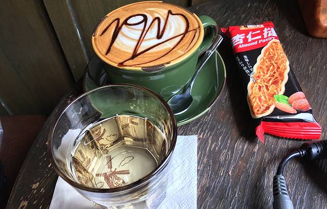 左岸艺文咖啡馆(时代广场店)