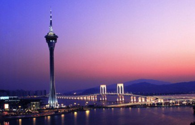 澳门旅游塔空中漫步