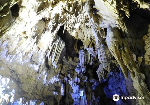 小半钟乳铜旅游景点图片