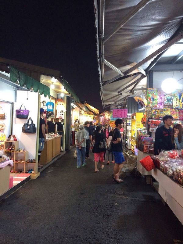 嘉乐福观光夜市