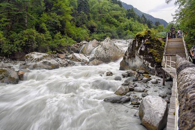 海螺沟冰川森林公园-草海子
