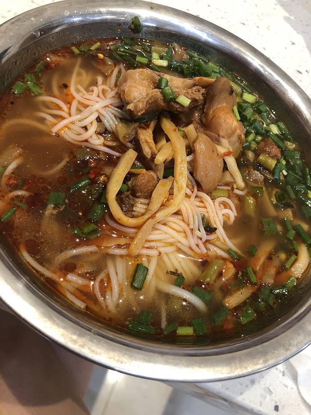 胖胖唐记猪脚粉(华展华园店)