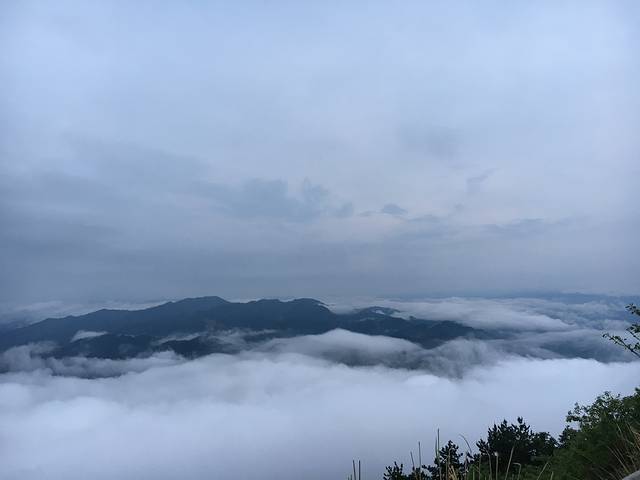 薄刀峰山水间农家乐