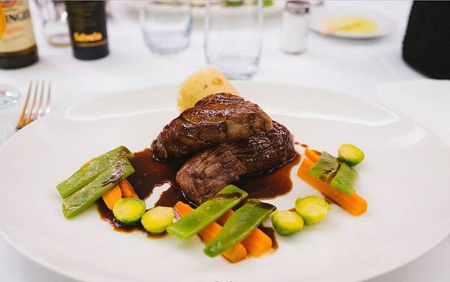 Apetit City Restaurant & Bar