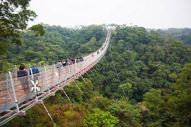 猴探井天空之桥
