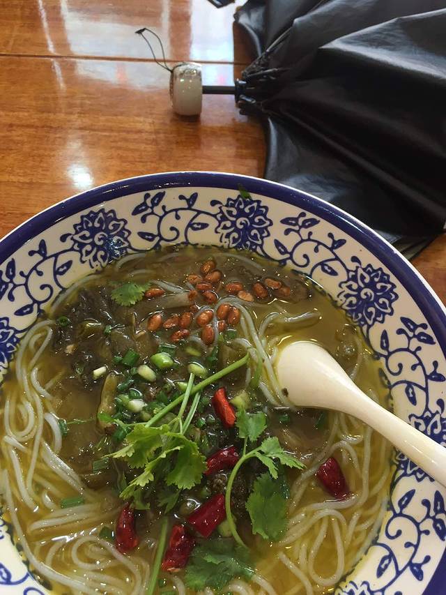 何大勺手工鱼米线(重庆巴南万达广场B区店)