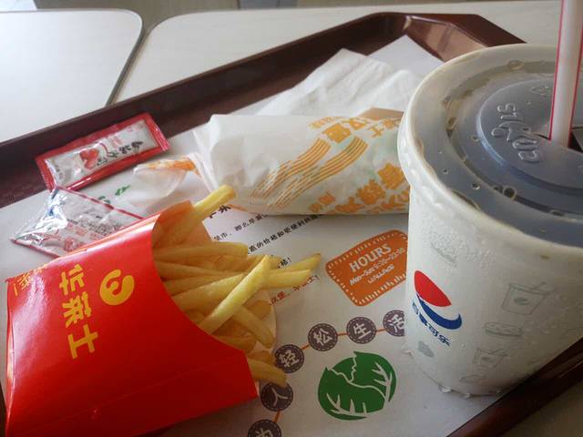 华莱士·全鸡汉堡(理工大学店)