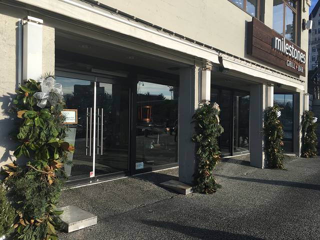 Milestones Grill + Bar