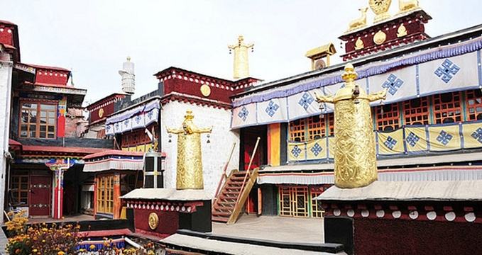 次巴拉康寺旅游景点图片