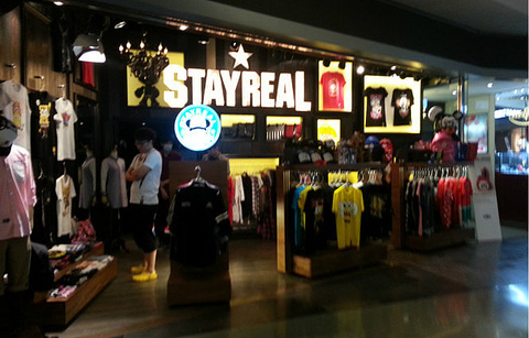 STAYREAL旺角店