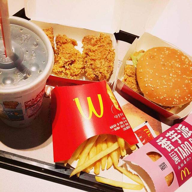 麦当劳(滑翔店)