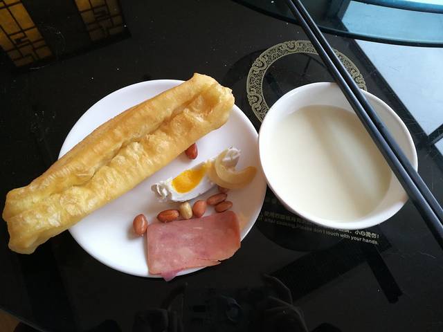 新东方大酒店自助餐厅