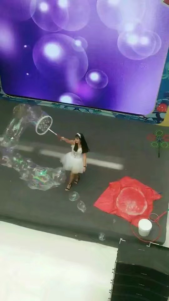 云海瀑布(融创茂店)