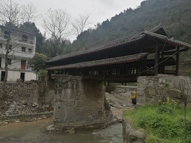 重庆綦江区石壕红军烈士墓