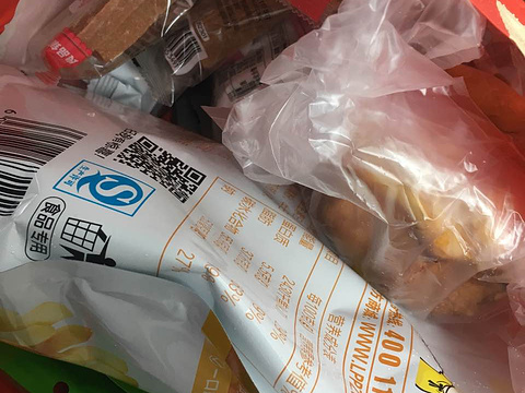 良品铺子(长沙山水湾店)旅游景点图片