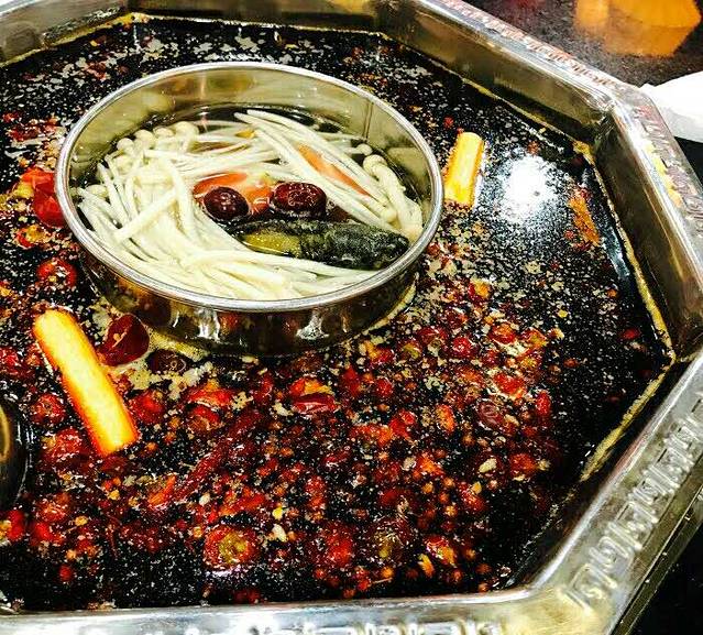 土巴碗火锅宅院(万兴店)