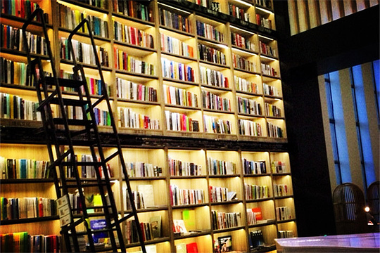 纸的时代书店(阿罗海城市广场店)旅游景点图片
