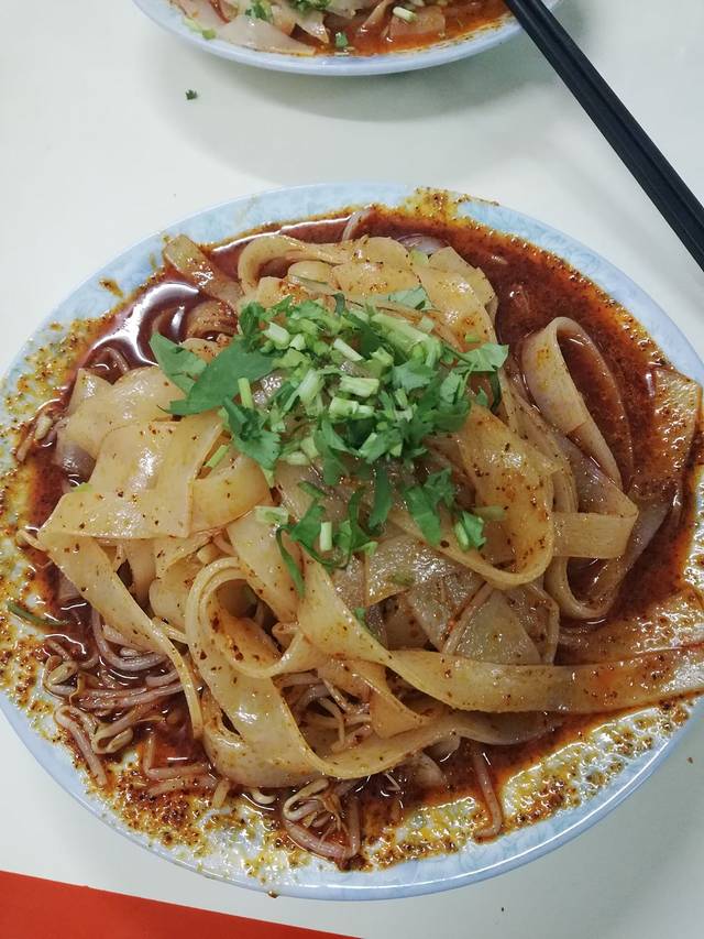 香辣擀面皮(小南街店)