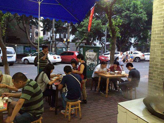 杨老二跷脚牛肉20年老店