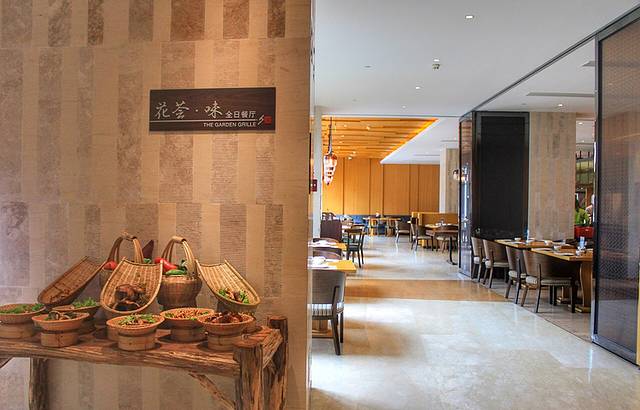 丽江实力希尔顿花园酒店(古城大水车店)·花荟·味全日餐厅