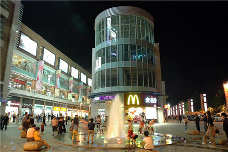 王府井百货(中州中路店)