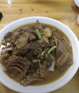 私厨丹霞饭庄的图片