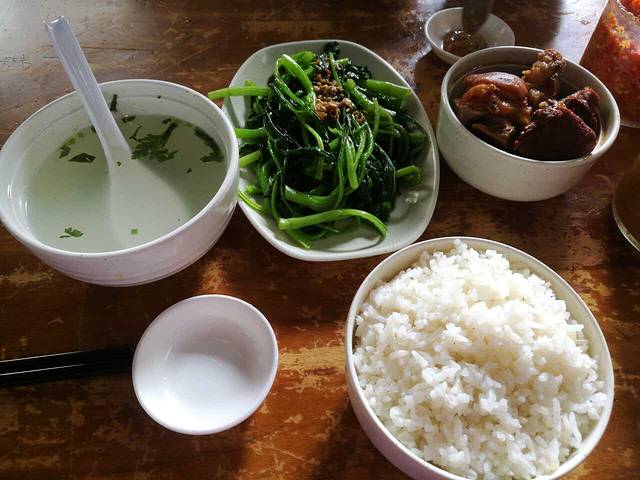 富鸿昌牛腩猪脚店(府城店)