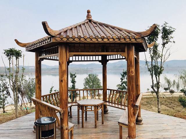 浠水县芝麻湖生态农庄