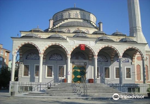 Pinar Mosque