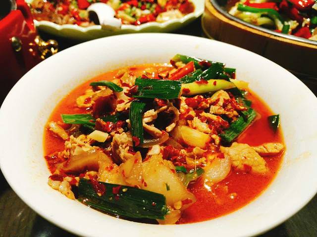 老萍巷·莲花血鸭(步行街店)