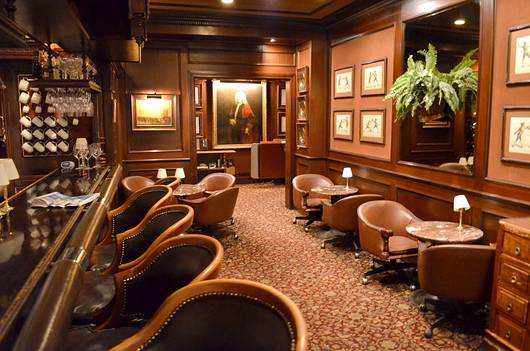 Hy's Steak House - Waikiki