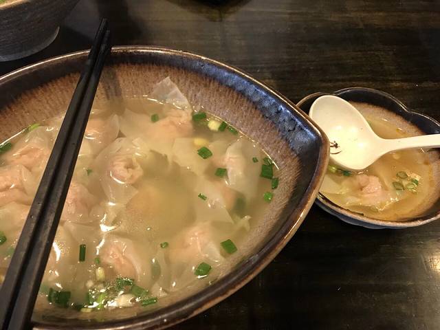 林妈过桥抄手(解放碑店)