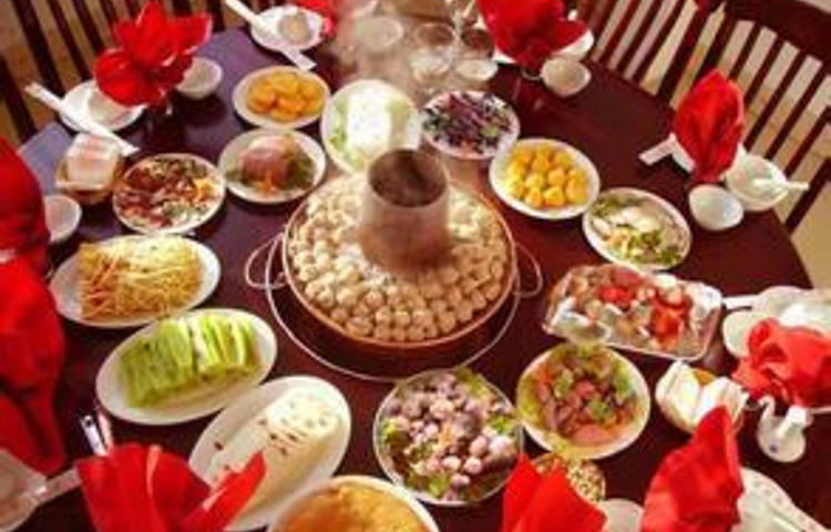 在水一方特色火锅