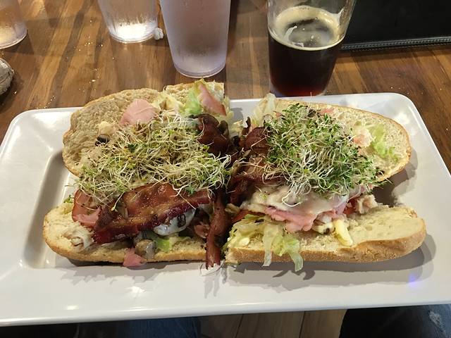 Mellow Mushroom Orlando - International Drive