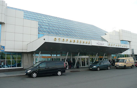 普尔科夫机场的图片