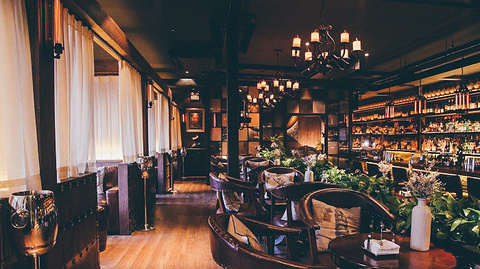 Róng Bar