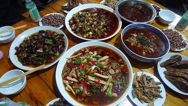 柳州人田螺鸭脚煲(农院路2店)