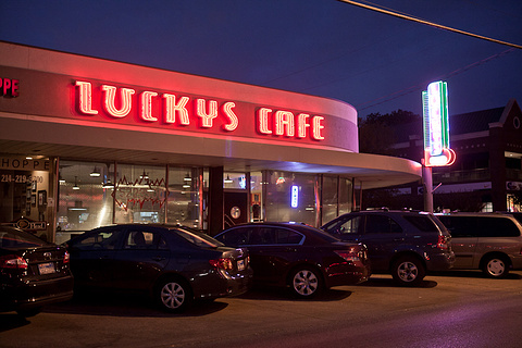 Luckys Cafe