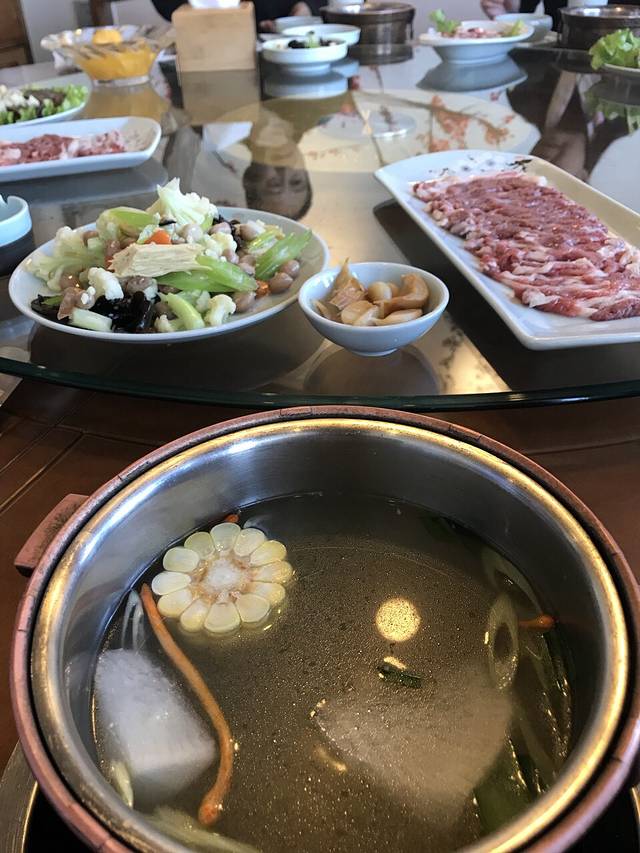 跃华春火锅烤肉城(大厂县夏垫店)