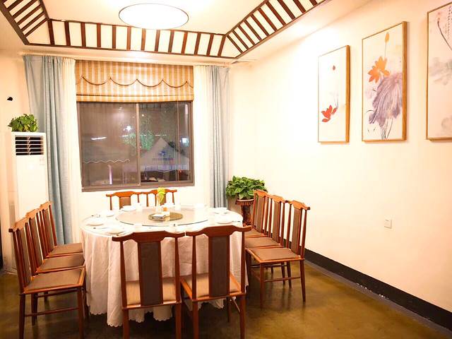 小柴园庭院餐厅