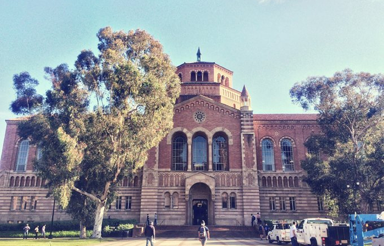 加州大学洛杉矶分校纪念品店