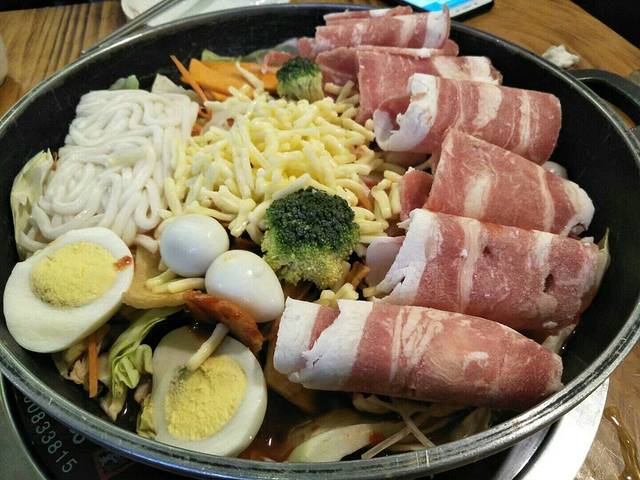 辛明堂洞芝士年糕火锅(世茂广场店)