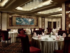 武汉天禄华美达广场酒店·雅景阁旋转餐厅