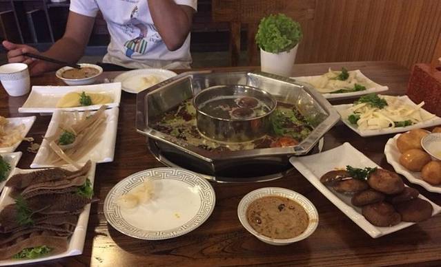 重庆小板凳火锅(宁海道店)